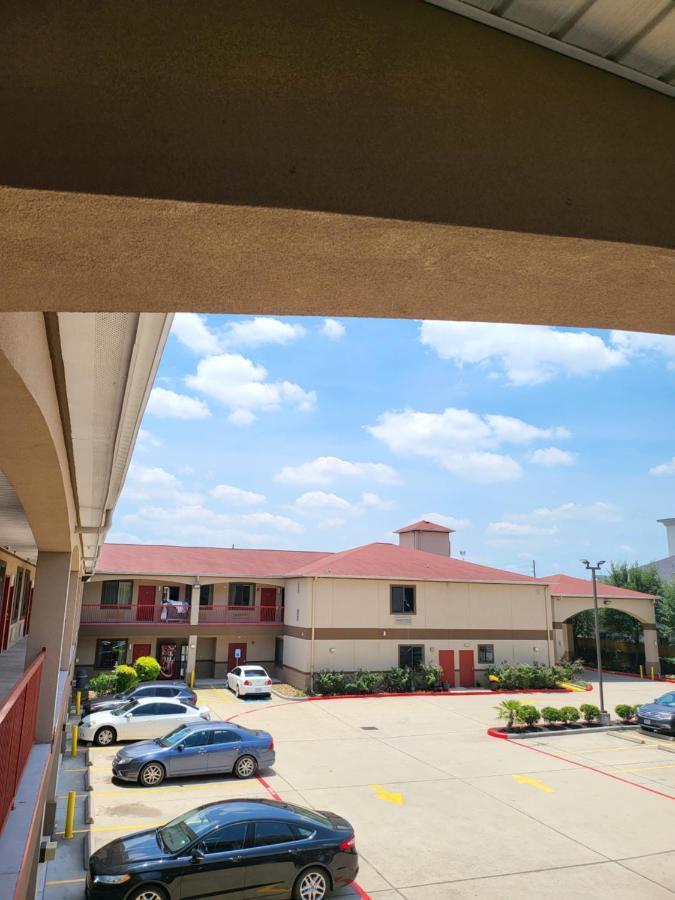 Palace Inn Sam Houston Race Park West Road Екстериор снимка