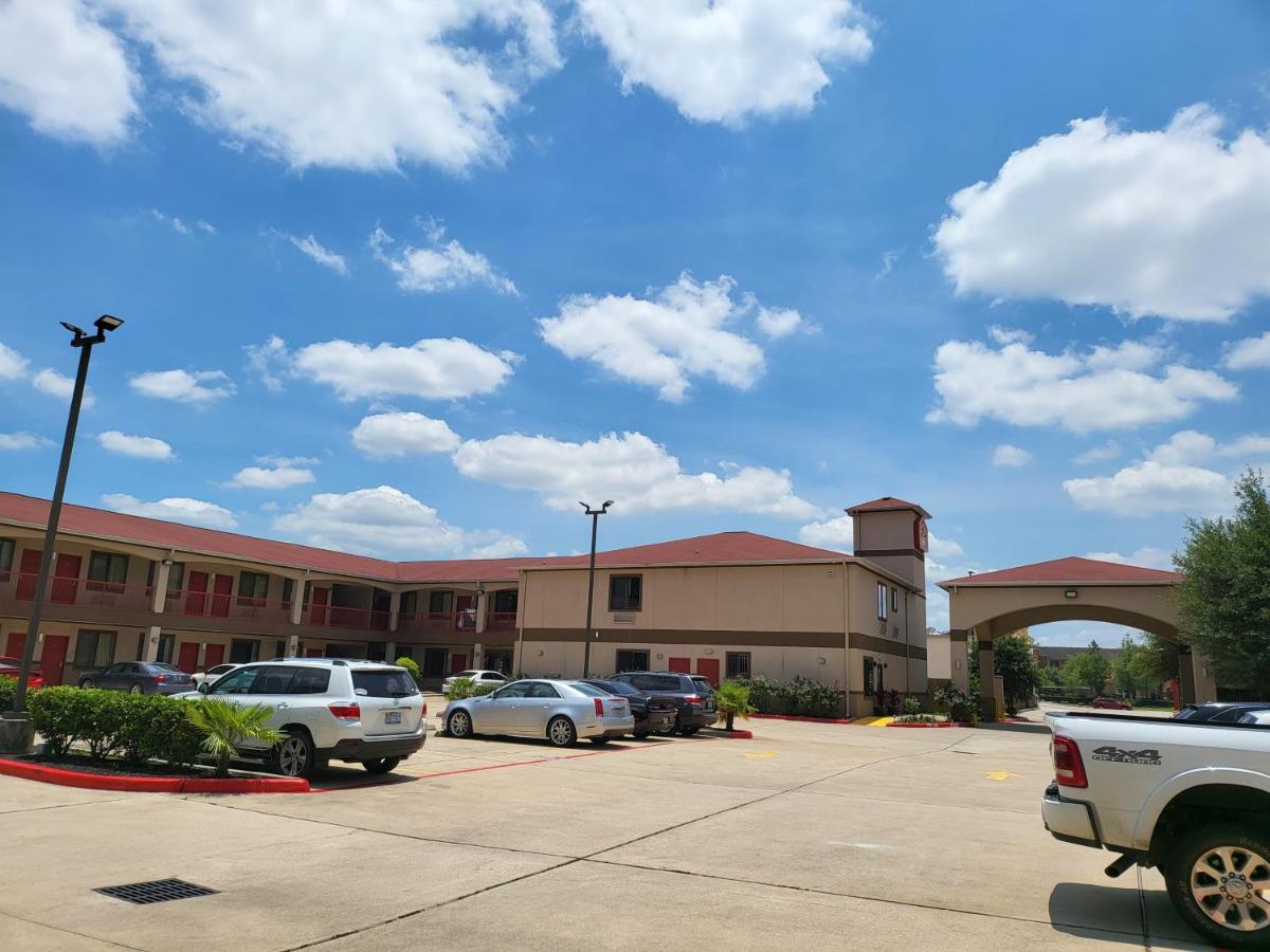 Palace Inn Sam Houston Race Park West Road Екстериор снимка