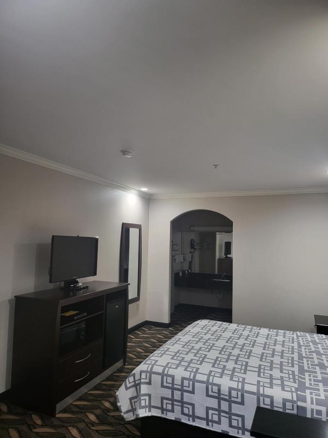 Palace Inn Sam Houston Race Park West Road Екстериор снимка