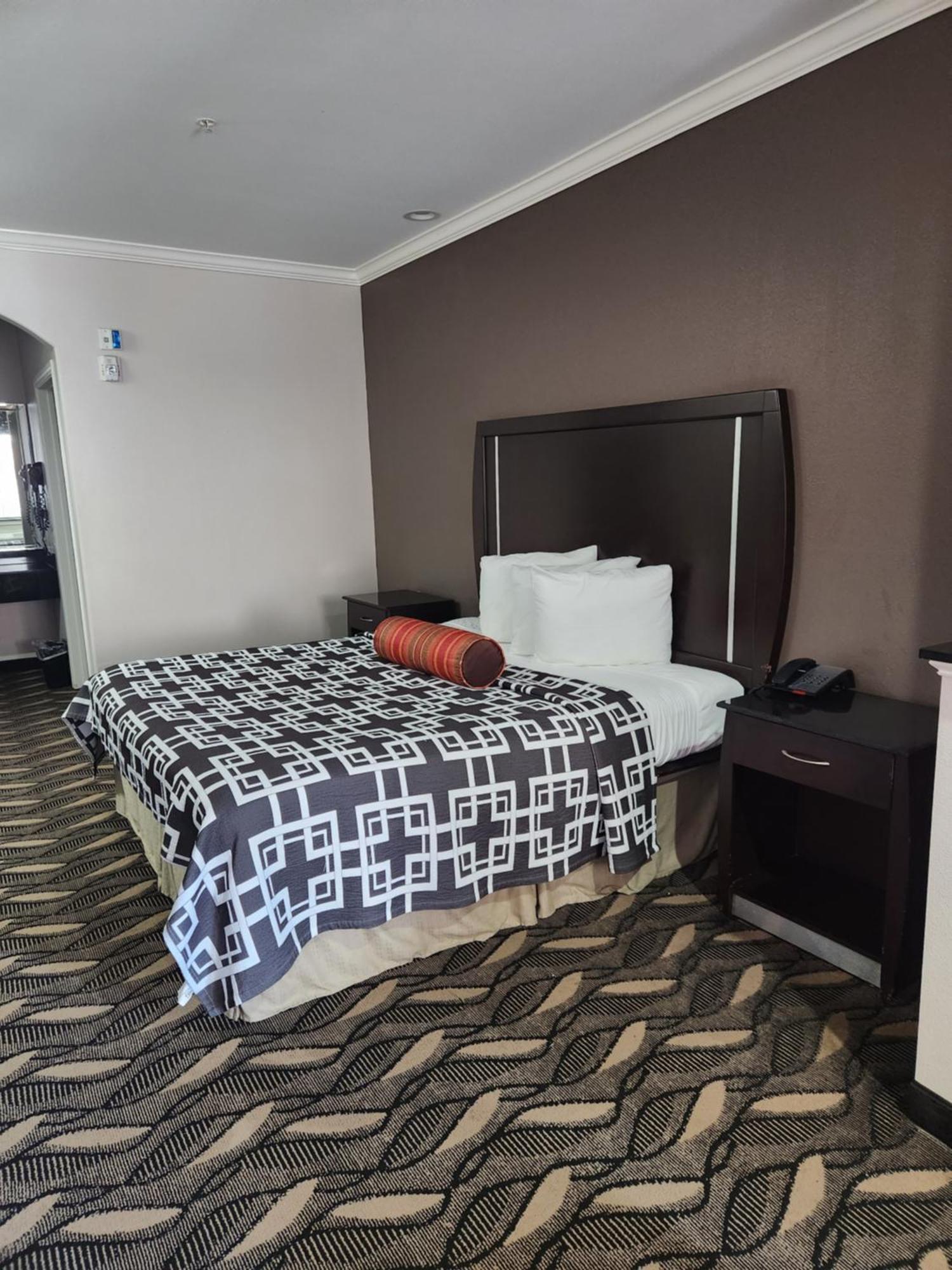 Palace Inn Sam Houston Race Park West Road Екстериор снимка